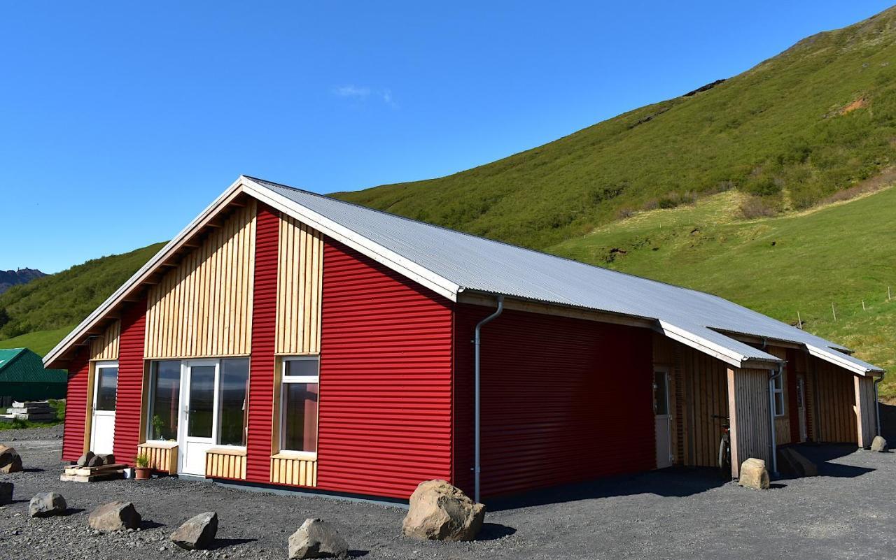 The Potato Storage Motel Svinafell Exterior photo